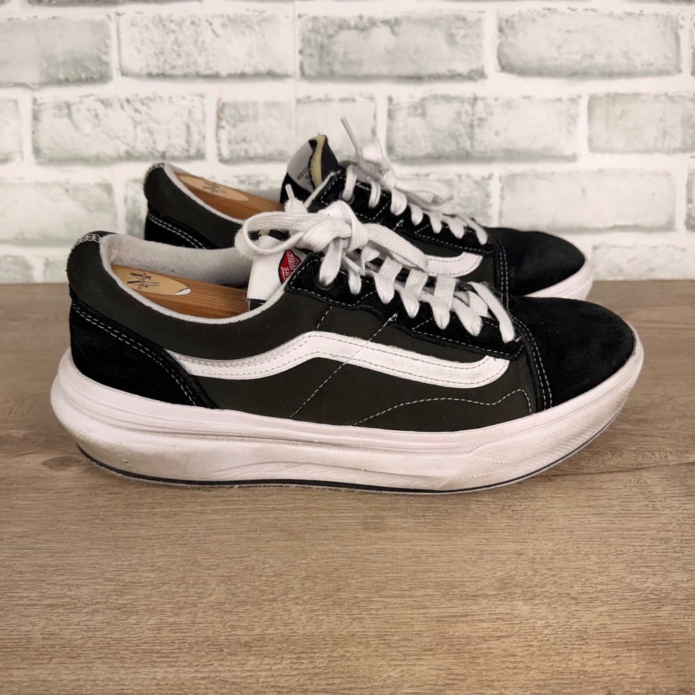 Vans Old Skool Overt CC Suede Canvas Black White Mens 10.5 - Picture 2 of 9